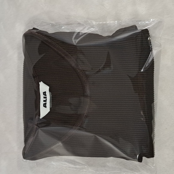 3/$25 Alia Woman's Sleeveless Ribbed Top - Picture 6 of 6